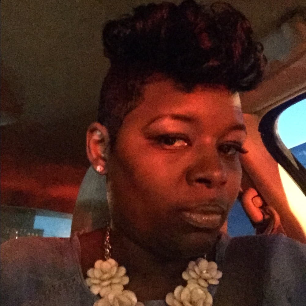 Meet your Posher, Latrice
